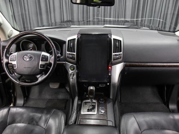 Toyota Land Cruiser 200 Series Рестайлинг 1 с пробегом 2012 года, цена 3 598 000 рублей, 260988 км, внедорожник, Автокод Объявления