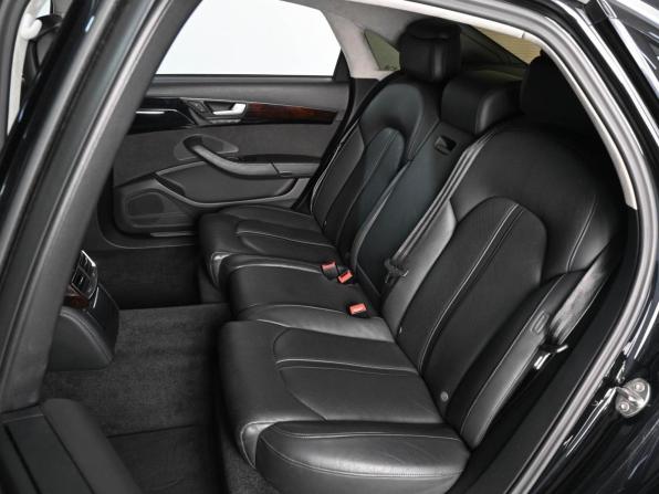 Audi A8 III (D4) Рестайлинг с пробегом 2015 года, цена 2 915 000 рублей, 115684 км, седан, Автокод Объявления