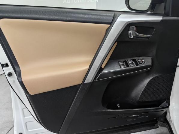 Toyota RAV4 IV (XA40) Рестайлинг с пробегом 2016 года, цена 2 500 000 рублей, 129362 км, внедорожник, Автокод Объявления