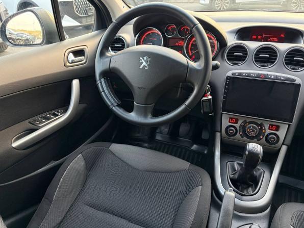 Peugeot 308 I с пробегом 2011 года, цена 395 000 рублей, 207000 км, хэтчбек, Автокод Объявления