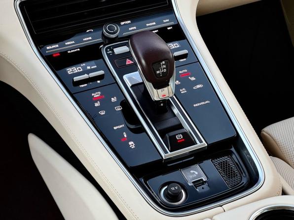 Porsche Panamera II с пробегом 2018 года, цена 7 249 000 рублей, 79706 км, лифтбек, Автокод Объявления