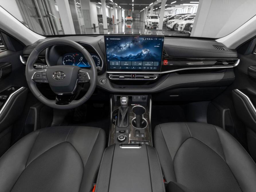 Toyota Highlander IV (XU70) Москва  - изображение 8