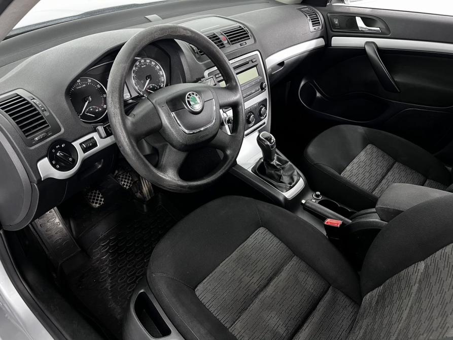Skoda Octavia II (A5) Рестайлинг Калининград  - изображение 9
