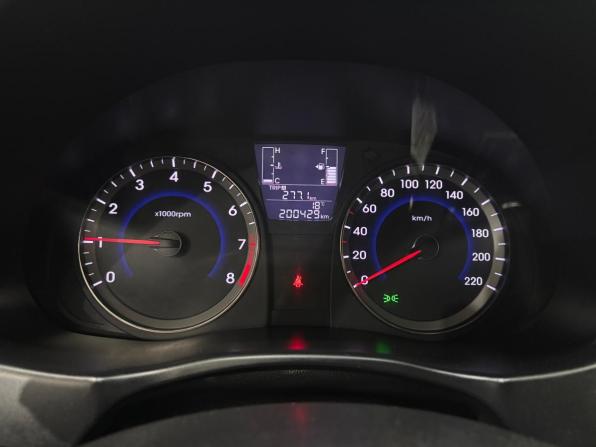 Hyundai Solaris I Рестайлинг с пробегом 2016 года, цена 870 000 рублей, 200428 км, седан, Автокод Объявления