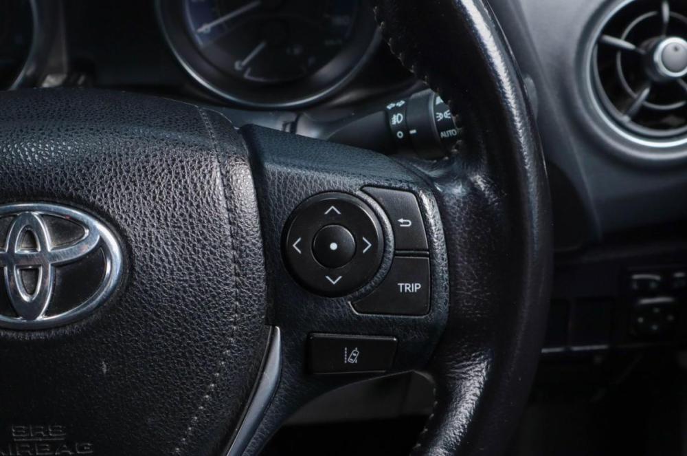 Toyota Auris II Рестайлинг Челябинск  - изображение 12