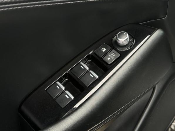 Mazda 6 III (GJ) Рестайлинг 2 с пробегом 2020 года, цена 2 690 000 рублей, 100000 км, седан, Автокод Объявления