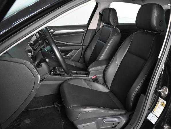 Volkswagen Jetta VII с пробегом 2019 года, цена 2 079 000 рублей, 51003 км, седан, Автокод Объявления