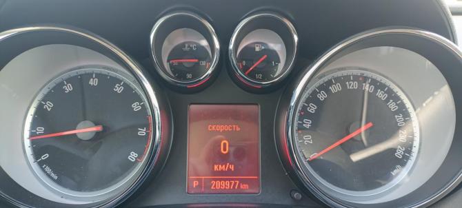 Opel Astra J Рестайлинг с пробегом 2013 года, цена 870 000 рублей, 209970 км, хэтчбек, Автокод Объявления