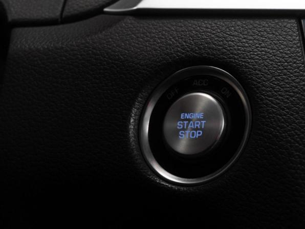 Hyundai Genesis II с пробегом 2016 года, цена 2 199 000 рублей, 195564 км, седан, Автокод Объявления