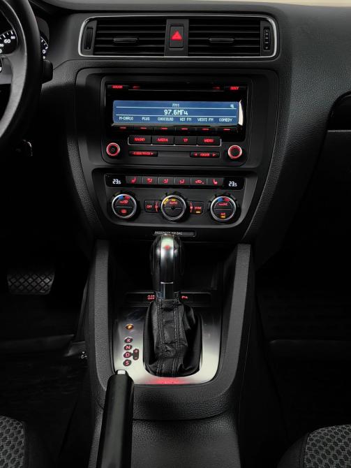 Volkswagen Jetta VI Москва  - изображение 12