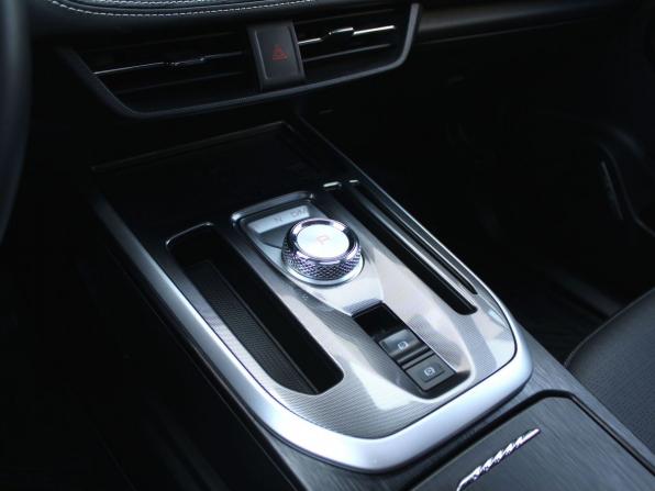 Haval Jolion I Рестайлинг с пробегом 2024 года, цена 2 350 000 рублей, 13992 км, внедорожник, Автокод Объявления