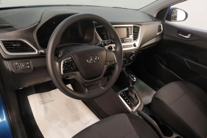 Hyundai Solaris II с пробегом 2018 года, цена 1 359 000 рублей, 71234 км, седан, Автокод Объявления