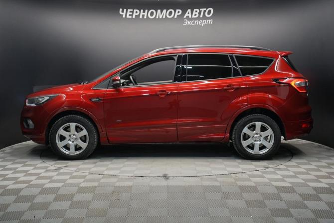 Ford Kuga II Рестайлинг с пробегом 2018 года, цена 2 080 000 рублей, 132500 км, внедорожник, Автокод Объявления