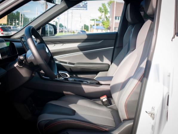 Geely Cityray с пробегом 2024 года, цена 2 380 000 рублей, 16846 км, внедорожник, Автокод Объявления