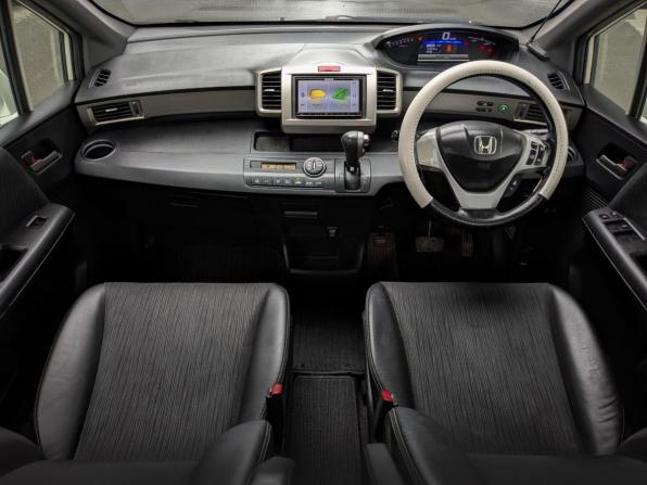 Honda Freed I Рестайлинг с пробегом 2011 года, цена 1 149 900 рублей, 168000 км, компактвэн, Автокод Объявления