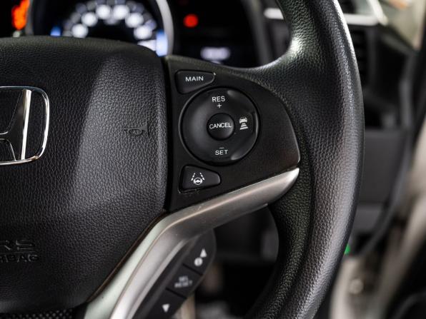 Honda Fit III Рестайлинг с пробегом 2018 года, цена 1 325 000 рублей, 46651 км, хэтчбек, Автокод Объявления