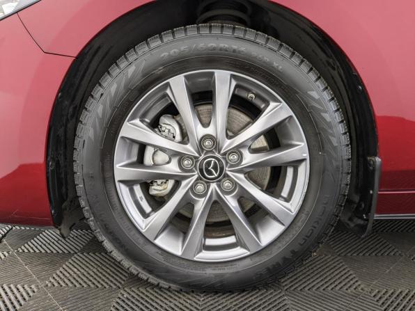 Mazda 3 IV (BP) с пробегом 2019 года, цена 2 200 000 рублей, 50672 км, седан, Автокод Объявления