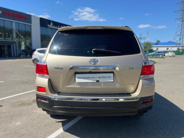 Toyota Highlander II (XU40) Рестайлинг с пробегом 2011 года, цена 1 942 000 рублей, 278369 км, внедорожник, Автокод Объявления