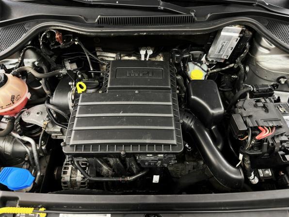 Volkswagen Polo V Рестайлинг с пробегом 2019 года, цена 1 350 000 рублей, 68095 км, седан, Автокод Объявления