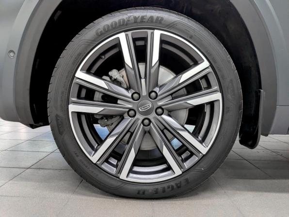 Geely Monjaro I с пробегом 2024 года, цена 3 550 000 рублей, 46590 км, внедорожник, Автокод Объявления