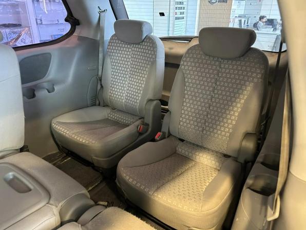 Kia Carnival II с пробегом 2009 года, цена 739 000 рублей, 237283 км, минивэн, Автокод Объявления