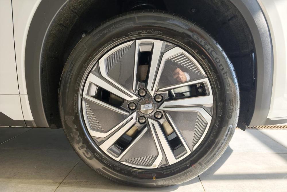 Geely EX5 Гибрид Москва  - изображение 4