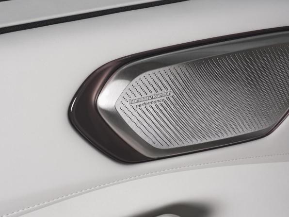 Lynk &amp; Co 900 с пробегом 2026 года, цена 9 765 000 рублей, 88 км, внедорожник, Автокод Объявления