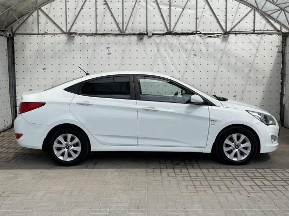 Hyundai Solaris I Рестайлинг с пробегом 2016 года, цена 1 170 000 рублей, 175879 км, седан, Автокод Объявления