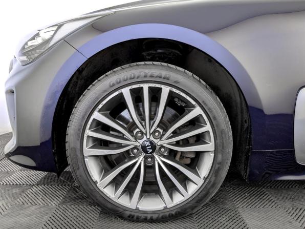 Kia Stinger I с пробегом 2019 года, цена 2 290 000 рублей, 127565 км, лифтбек, Автокод Объявления