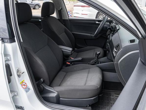 Volkswagen Polo VI с пробегом 2022 года, цена 1 570 000 рублей, 93268 км, лифтбек, Автокод Объявления