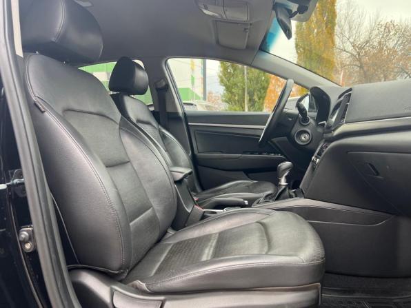Hyundai Elantra VI (AD) с пробегом 2016 года, цена 1 310 000 рублей, 209309 км, седан, Автокод Объявления
