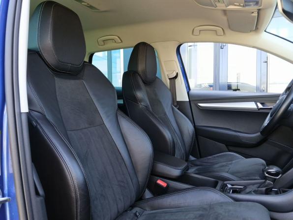 Skoda Karoq I с пробегом 2020 года, цена 2 239 000 рублей, 81985 км, внедорожник, Автокод Объявления