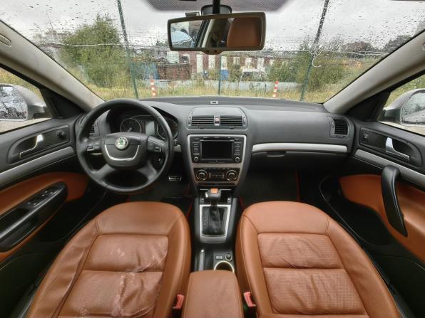 Skoda Octavia II (A5) Рестайлинг с пробегом 2012 года, цена 549 000 рублей, 307000 км, лифтбек, Автокод Объявления