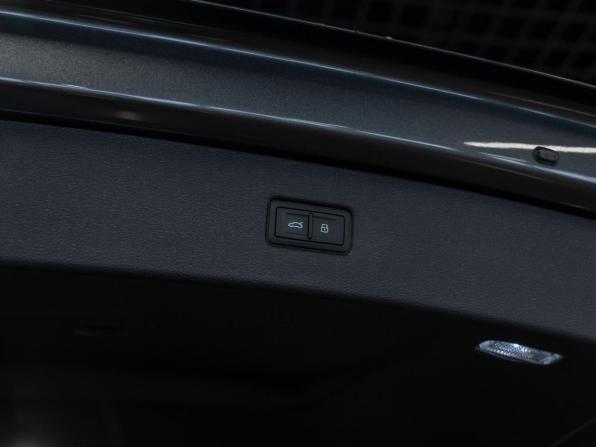 Audi Q7 II (4M) Рестайлинг 2 с пробегом 2025 года, цена 13 100 000 рублей, 11 км, внедорожник, Автокод Объявления