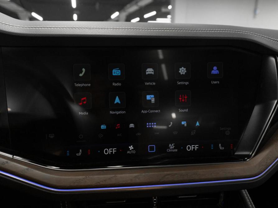 Volkswagen Touareg III Рестайлинг Москва  - изображение 21