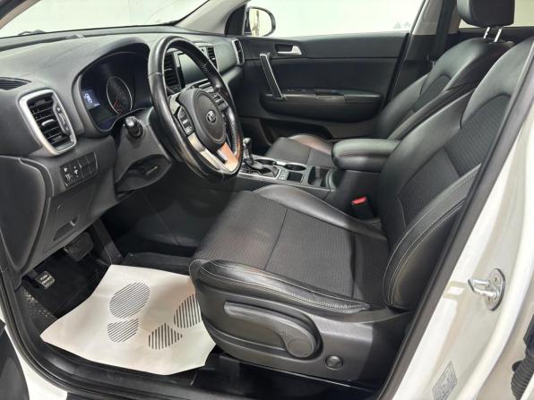 Kia Sportage IV Рестайлинг с пробегом 2019 года, цена 2 300 000 рублей, 108409 км, внедорожник, Автокод Объявления
