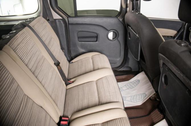 Renault Kangoo II с пробегом 2012 года, цена 849 000 рублей, 267000 км, компактвэн, Автокод Объявления