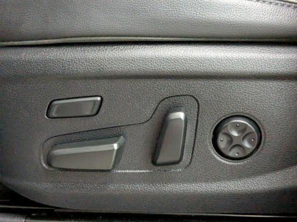 Hyundai Santa Fe IV Рестайлинг с пробегом 2022 года, цена 4 165 000 рублей, 36618 км, внедорожник, Автокод Объявления