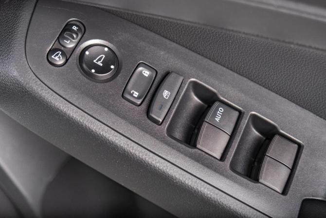 Honda Vezel II с пробегом 2021 года, цена 2 099 000 рублей, 97600 км, внедорожник, Автокод Объявления