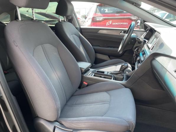Hyundai Sonata VII (LF) Рестайлинг с пробегом 2018 года, цена 1 499 000 рублей, 218375 км, седан, Автокод Объявления