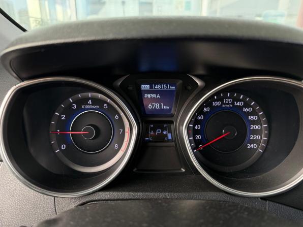 Hyundai Avante V с пробегом 2012 года, цена 919 000 рублей, 148000 км, седан, Автокод Объявления