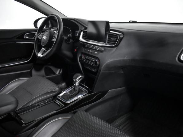 Kia Ceed III с пробегом 2019 года, цена 1 785 000 рублей, 55405 км, хэтчбек, Автокод Объявления