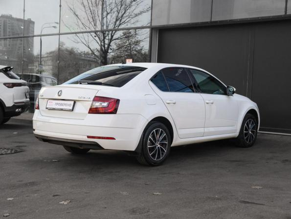 Skoda Octavia III (A7) Рестайлинг с пробегом 2019 года, цена 2 300 000 рублей, 74364 км, лифтбек, Автокод Объявления
