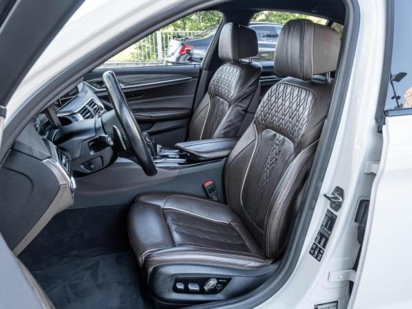 BMW 5 серии VII (G30/G31/G38) с пробегом 2019 года, цена 4 098 000 рублей, 93250 км, седан, Автокод Объявления