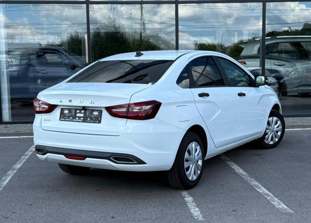 Lada (ВАЗ) Vesta I Рестайлинг (NG) с пробегом 2023 года, цена 1 265 000 рублей, 25435 км, седан, Автокод Объявления