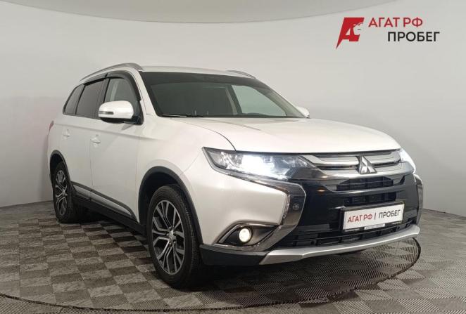 Mitsubishi Outlander III Рестайлинг 2 с пробегом 2018 года, цена 1 740 000 рублей, 214120 км, внедорожник, Автокод Объявления
