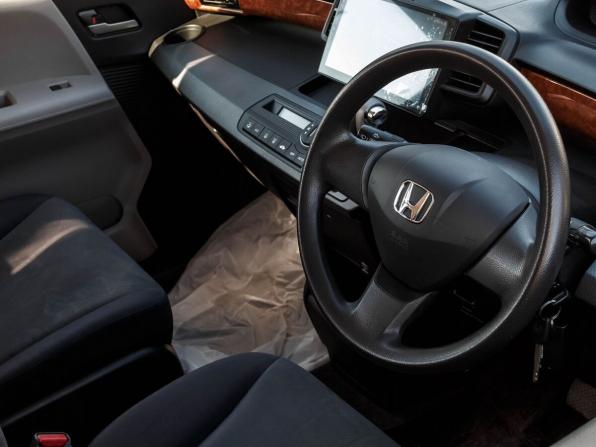 Honda Freed I Рестайлинг с пробегом 2010 года, цена 1 050 000 рублей, 174900 км, компактвэн, Автокод Объявления