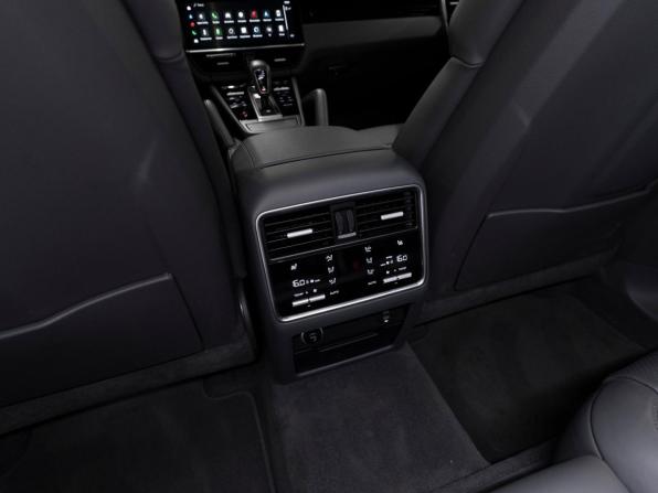 Porsche Cayenne III с пробегом 2021 года, цена 8 800 000 рублей, 61500 км, внедорожник, Автокод Объявления