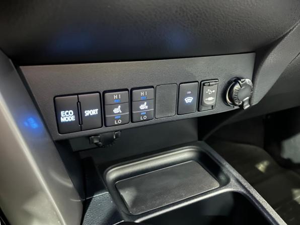 Toyota RAV4 IV (XA40) Рестайлинг с пробегом 2015 года, цена 2 270 000 рублей, 111546 км, внедорожник, Автокод Объявления