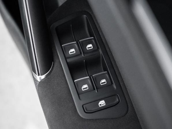 Volkswagen Golf VII с пробегом 2014 года, цена 1 195 500 рублей, 47793 км, хэтчбек, Автокод Объявления